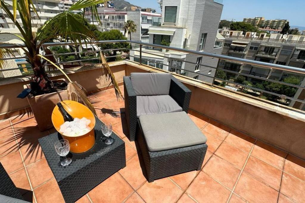 Atico Puerto Marina 2 Hab Con Piscina, 500M De La Plata Apartment Torremolinos Exterior foto