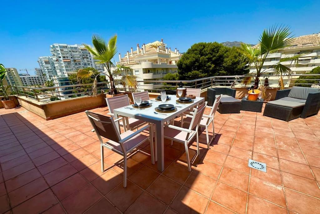 Atico Puerto Marina 2 Hab Con Piscina, 500M De La Plata Apartment Torremolinos Exterior foto